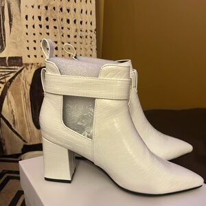 Chic White Croc-Embossed Heeled Boots